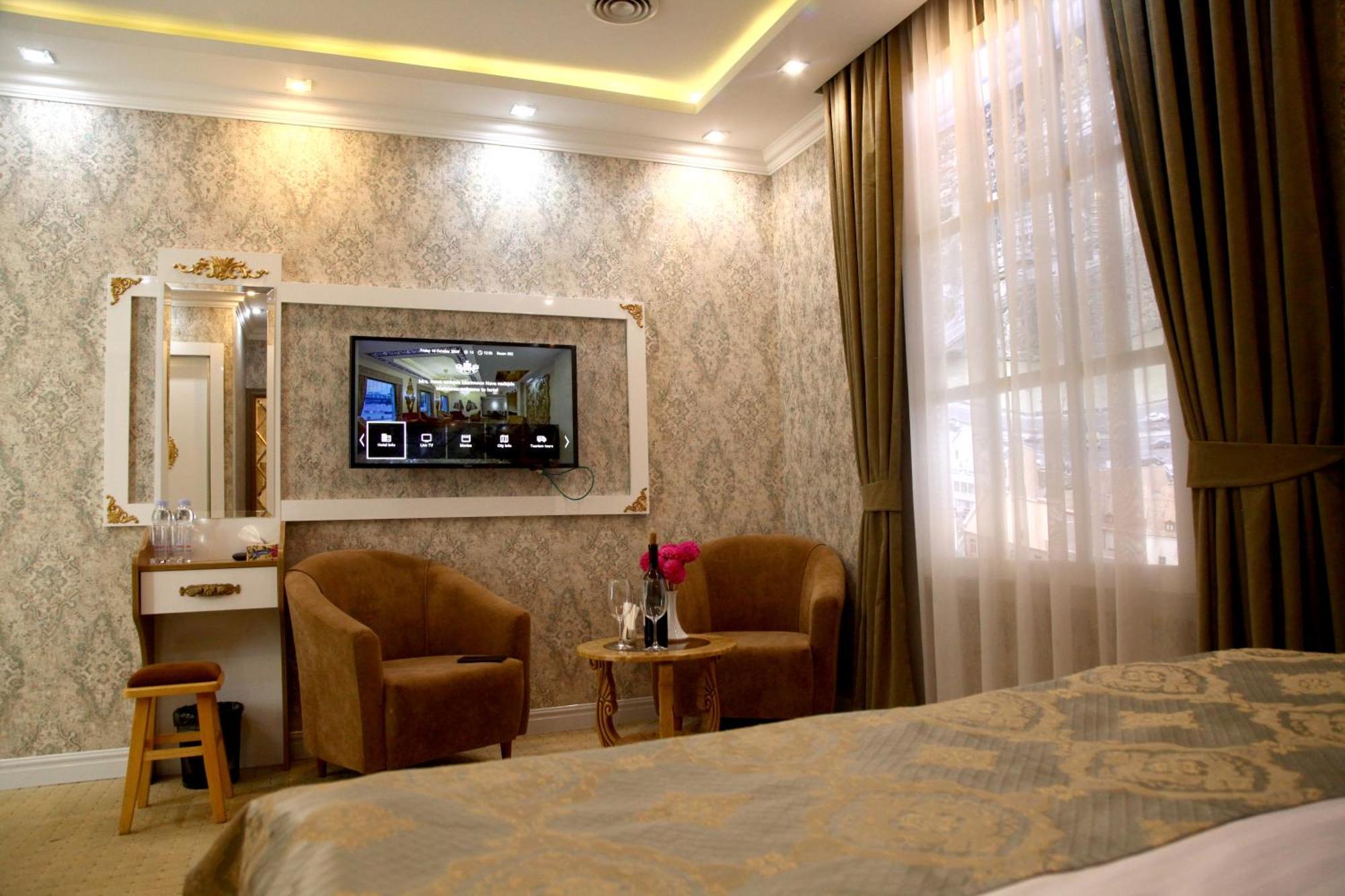 Aqua Hotel Tbilisi Buitenkant foto